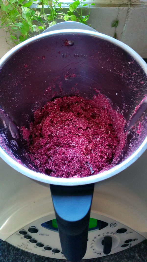 beetroot macaroon dough