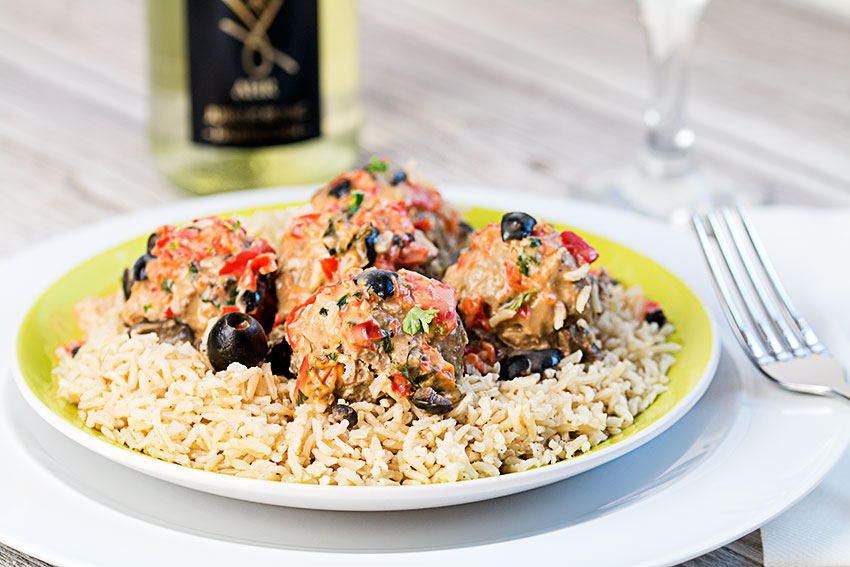 Mediterranean meatballs with a twist