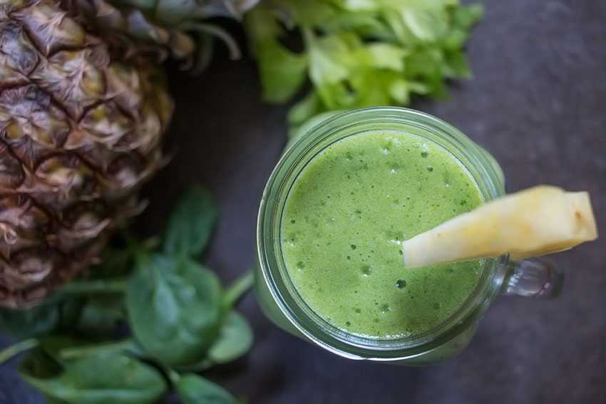 Green Smoothie with pineapple, celery and spinach