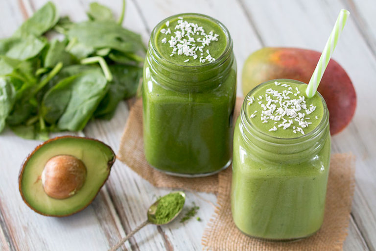 Mango Matcha Green Smoothie - The Healthy Tart