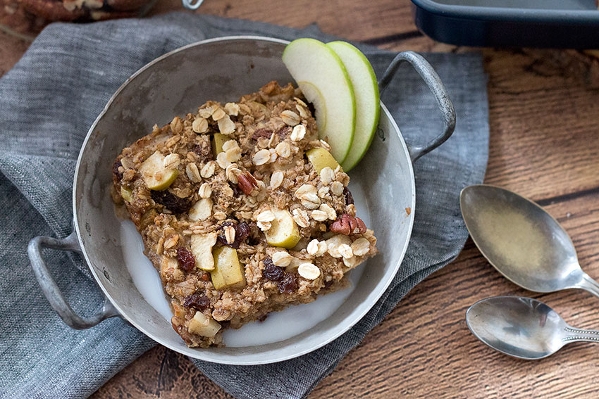 Baked Protein Oatmeal with apple