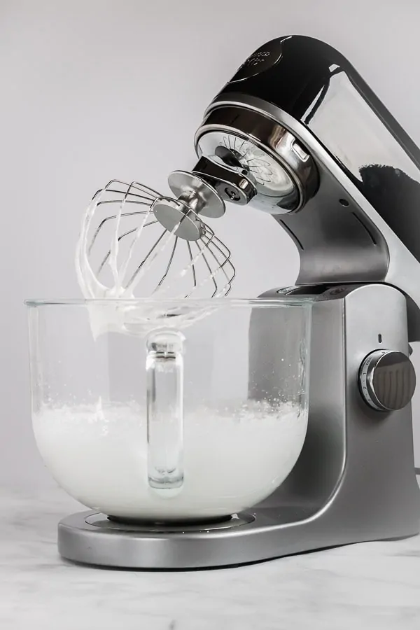 Beaten egg whites with Kenwood Kmix